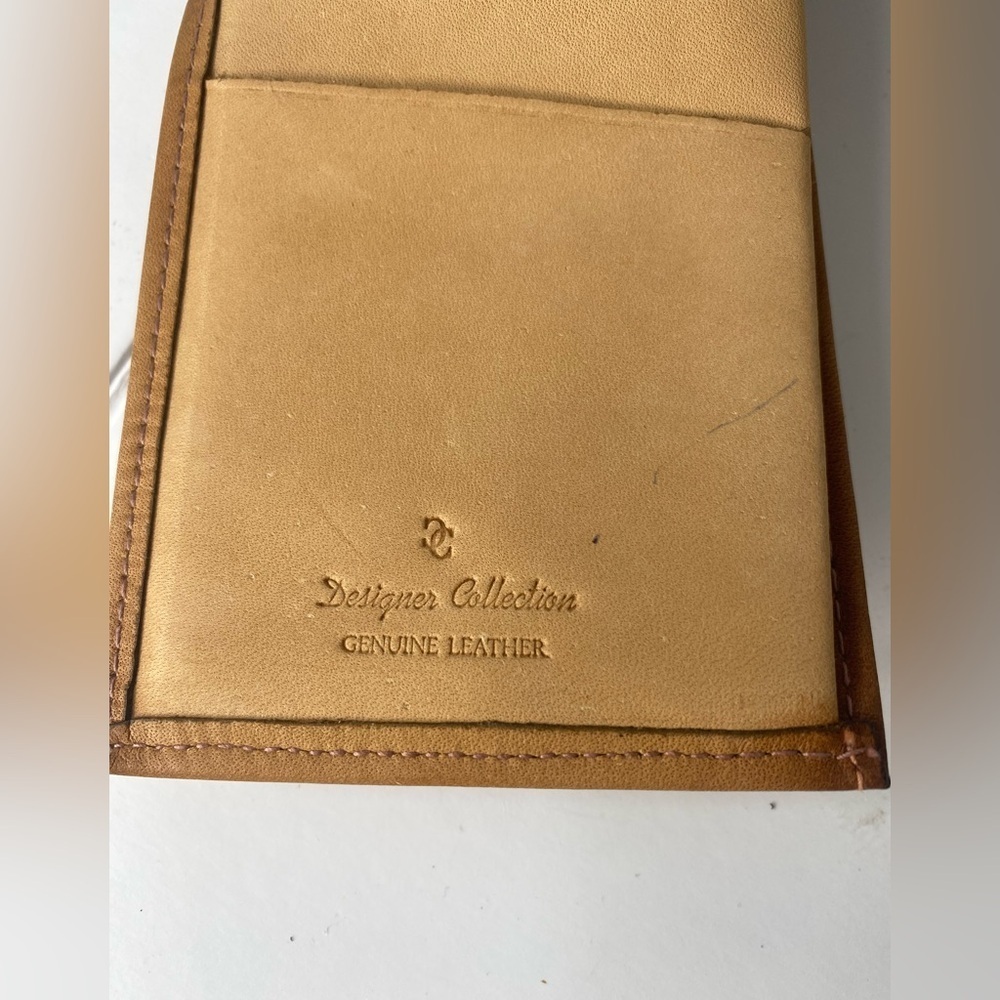 Vintage Designer Collection Tan Leather Wallet w Embossed Tooled Eagle Design - Picture 3 of 5